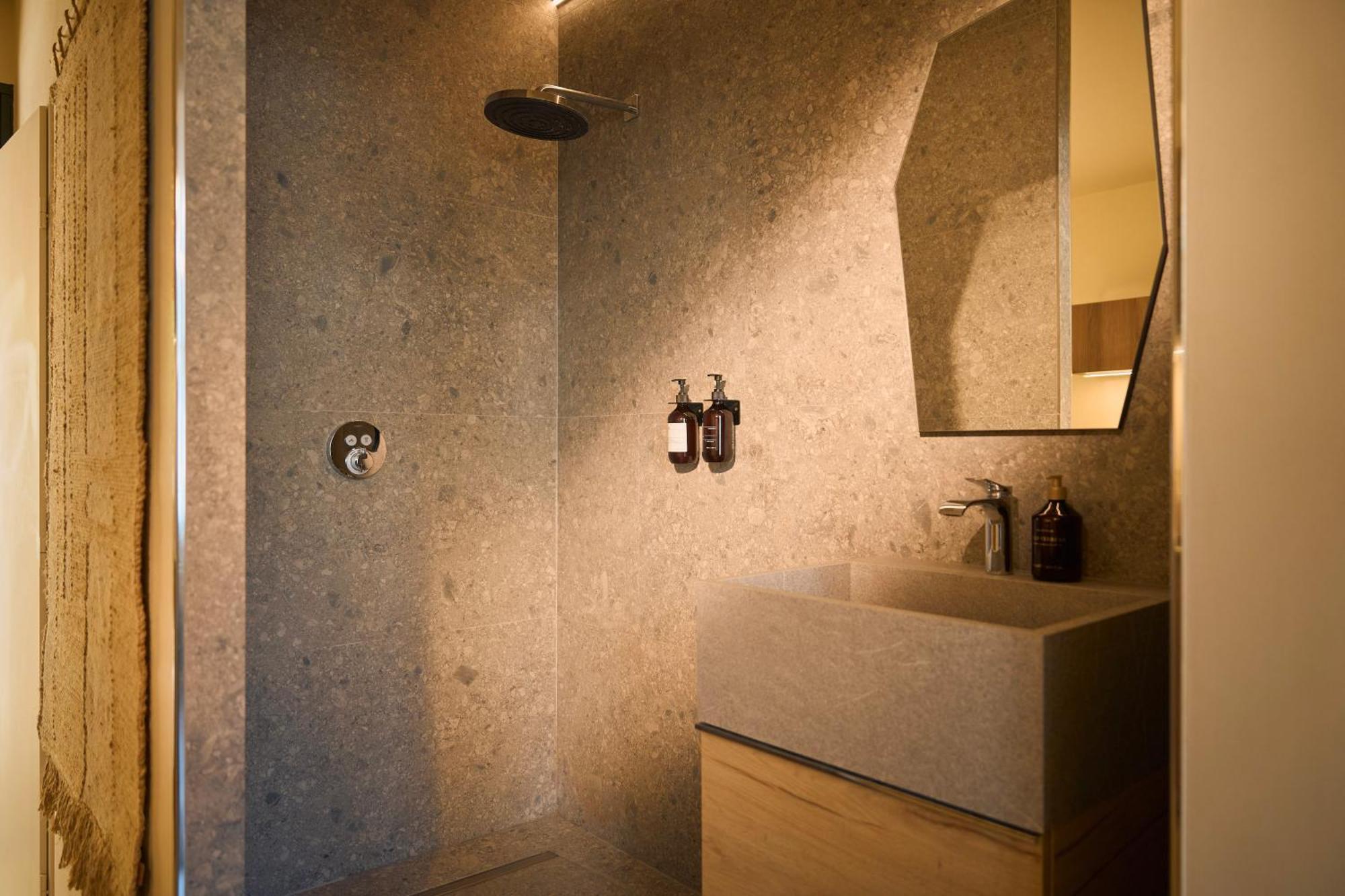 Suite Atypique - Jacuzzi Privatif En Centre Ville De Cognac Bagian luar foto